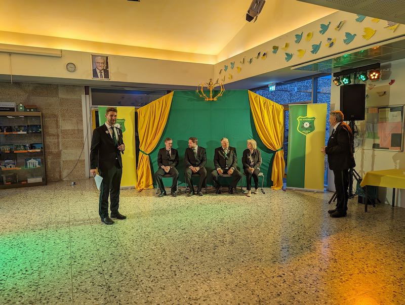 pxl_20230513_190524370.mp